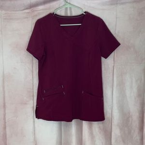 Scrub star small burgundy top
